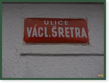 Původní lom mezi ulicemi V. Šretra a Skalní         
